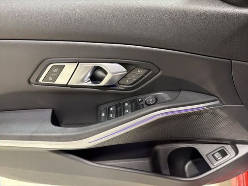 Used 2022 BMW 330i xDrive Sedan w/ Convenience Package AWD/4WD image 14