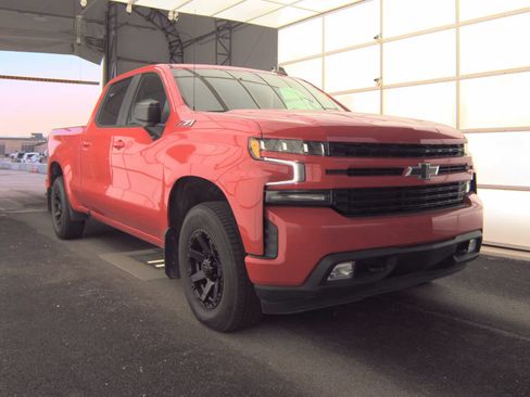 Used 2020 Chevrolet Silverado 1500 RST w/ True North Edition AWD/4WD image 2