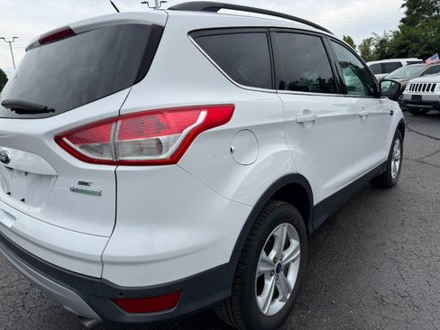 Used 2016 Ford Escape SE w/ Equipment Group 201A FWD image 11