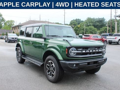Used 2025 Ford Bronco Outer Banks AWD/4WD image 2