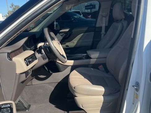 Used 2023 Lincoln Aviator Reserve w/ Equipment Group 201A image 18