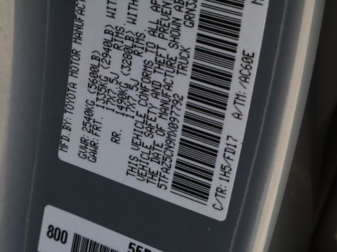 Used 2021 Toyota Tacoma TRD Sport w/ Technology Package image 21