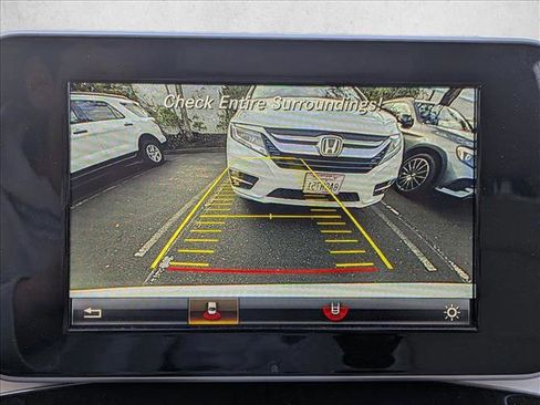 Used 2015 Mercedes-Benz C 300 Sedan image 11