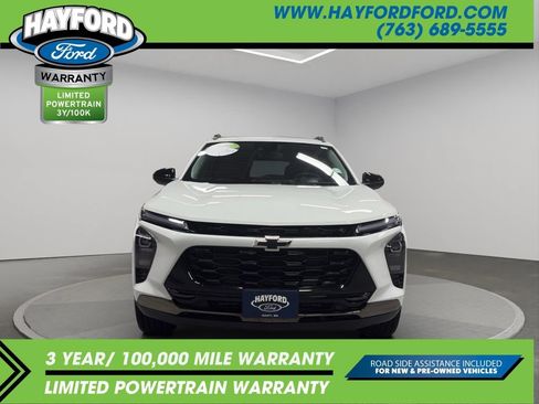 Used 2024 Chevrolet Trax ACTIV w/ Sunroof Package FWD image 6