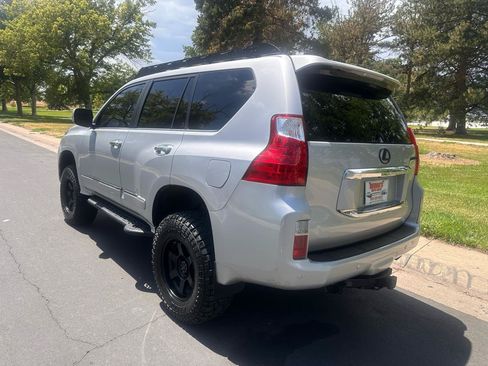 Used 2012 Lexus GX 460 w/ Convenience Pkg AWD/4WD image 3