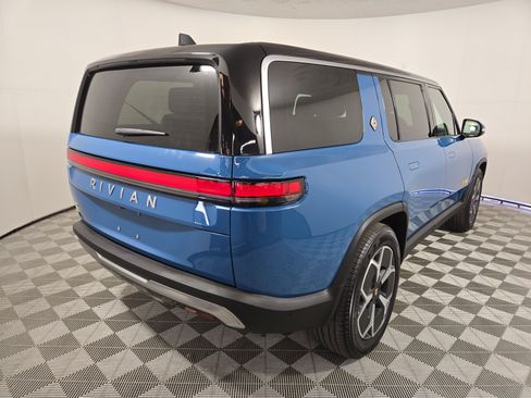 Used 2024 Rivian R1S Adventure AWD/4WD image 5