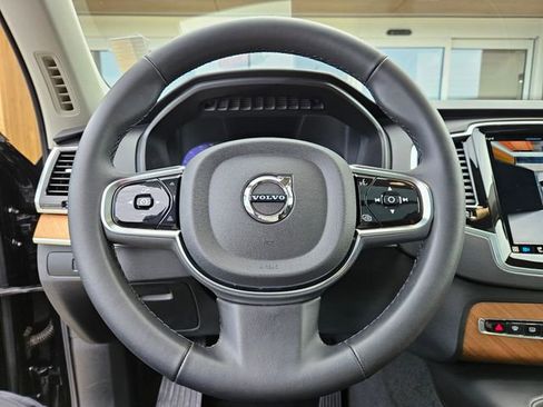 Certified 2024 Volvo XC90 T8 Plus w/ Protection Package Premier AWD/4WD image 27