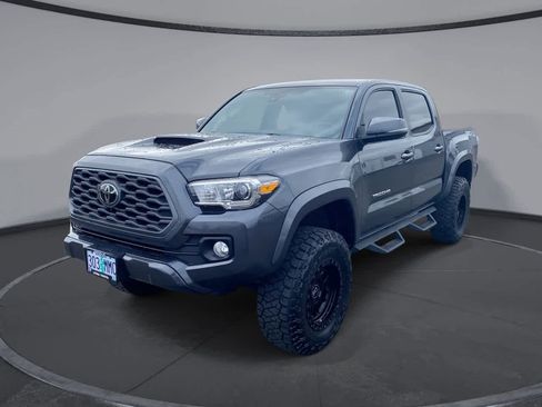 Used 2020 Toyota Tacoma TRD Sport w/ TRD Premium Sport Package AWD/4WD image 1