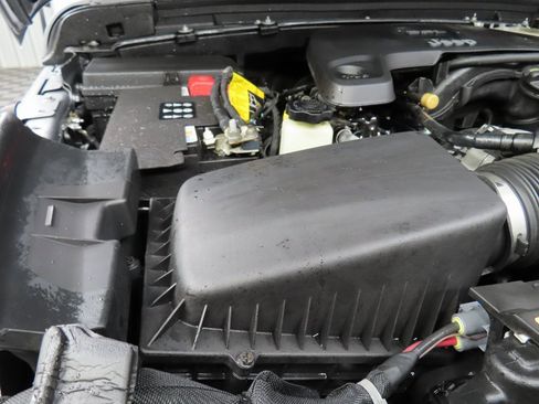 Used 2021 Jeep Gladiator Sport image 25