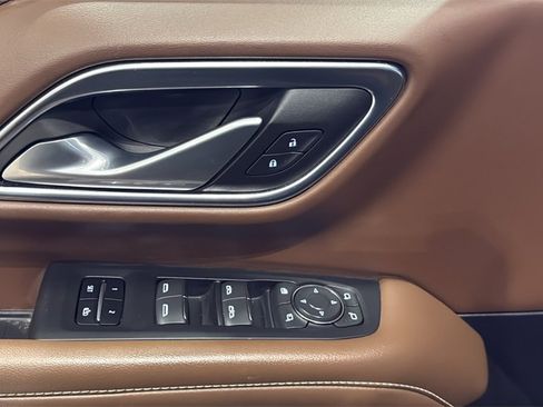 Used 2022 Chevrolet Suburban High Country image 26