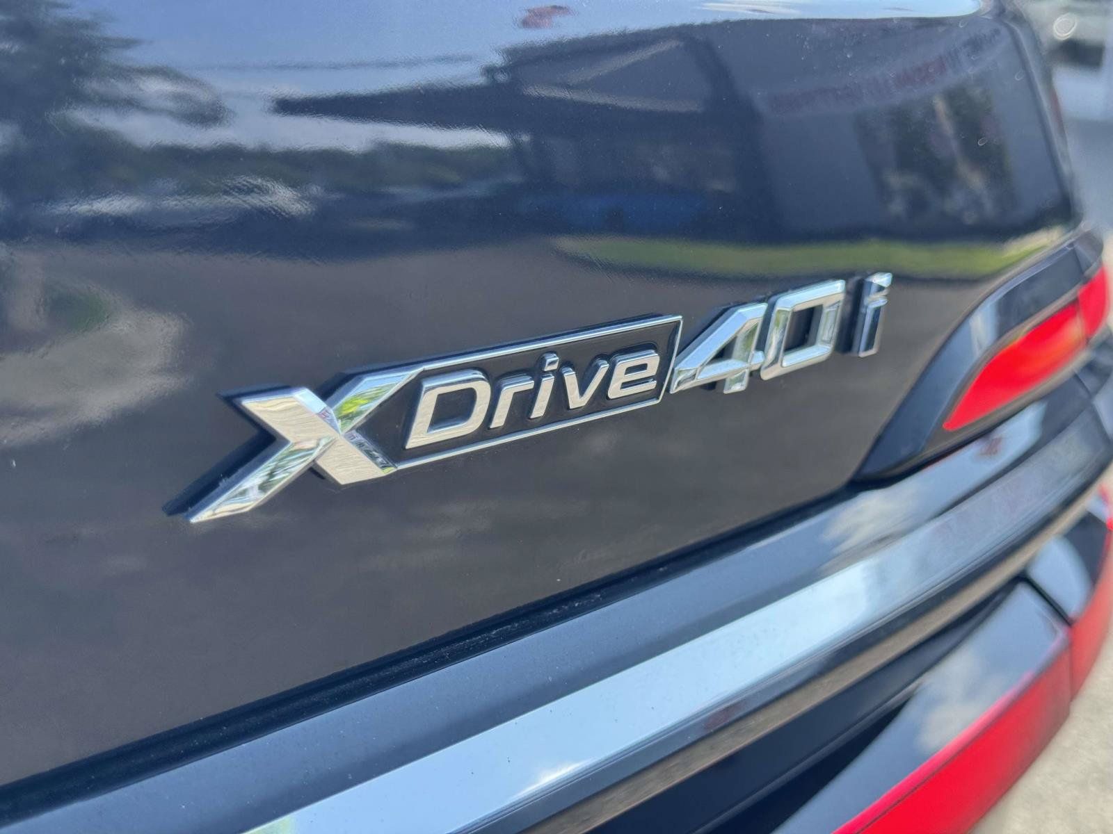 Used 2023 BMW X7 xDrive40i w/ M Sport Package AWD/4WD image 12