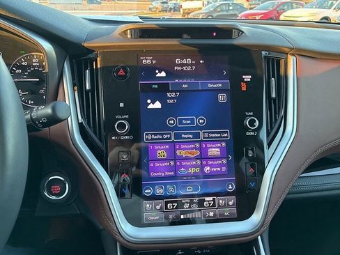 Used 2021 Subaru Outback Touring w/ Popular Package #2 image 29