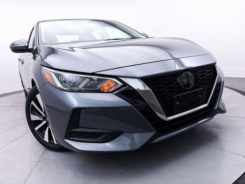 Used 2022 Nissan Sentra SV w/ SV Premium Package image 4