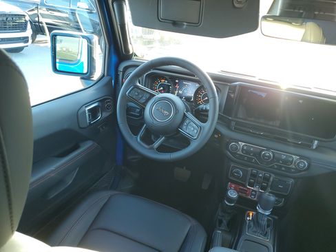New 2026 Jeep Wrangler Unlimited Rubicon image 13
