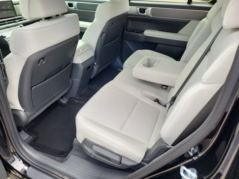 New 2026 Hyundai Santa Fe SE FWD image 23