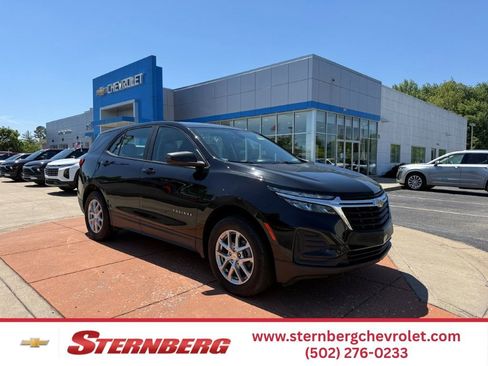 Used 2024 Chevrolet Equinox LS AWD/4WD image 1