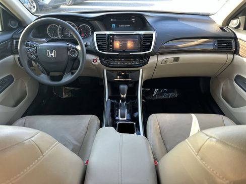 Used 2016 Honda Accord EX image 15