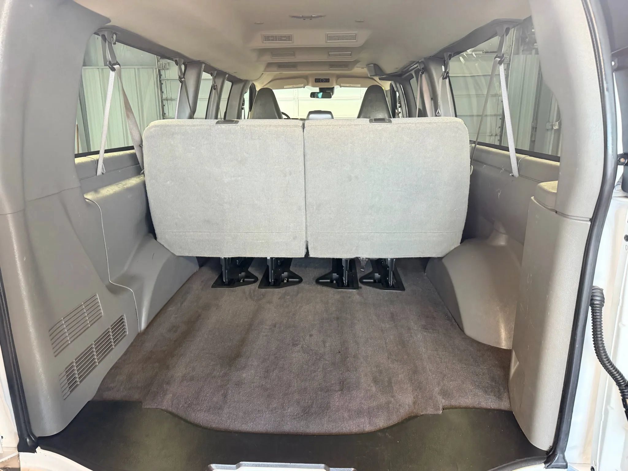 Used 2023 Chevrolet Express 3500 LT w/ LT Preferred Equipment Group RWD image 14