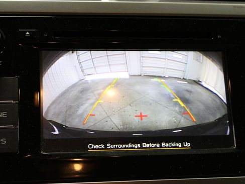 Used 2019 Subaru Outback 2.5i AWD/4WD image 32