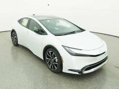 New 2026 Toyota Prius Plug-In Hybrid image 29