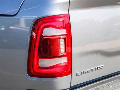 New 2024 RAM 2500 Limited image 11