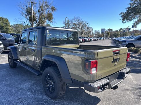 New 2026 Jeep Gladiator Sport image 5
