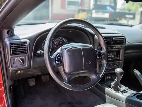 Used 2002 Chevrolet Camaro Z28 w/ SS Performance/Appearance Pkg RWD image 20