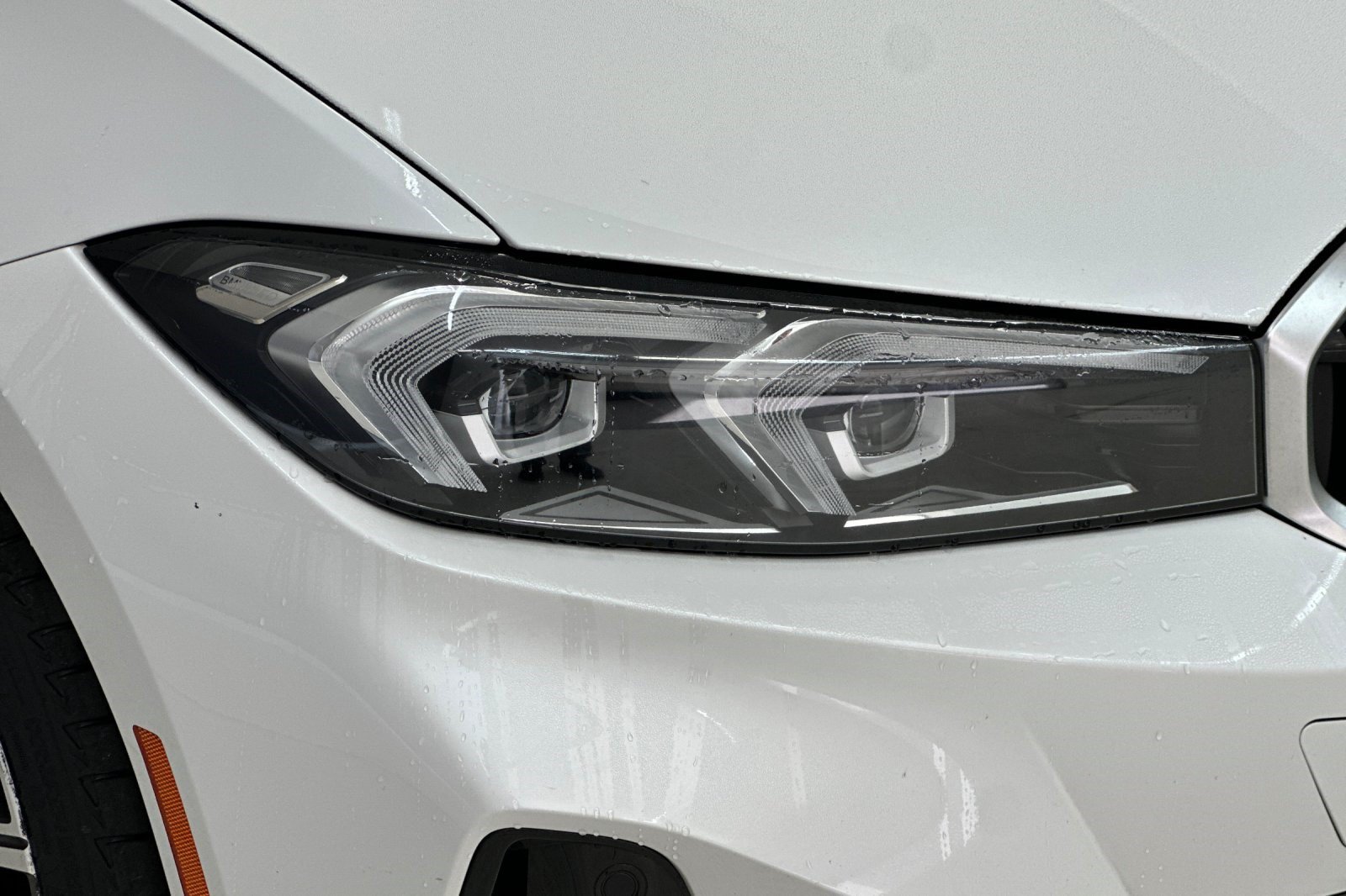 Certified 2024 BMW 330i Sedan w/ Premium Package RWD image 11