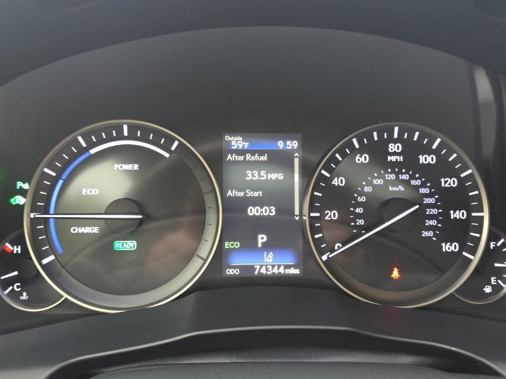 Used 2018 Lexus ES 300h FWD image 30