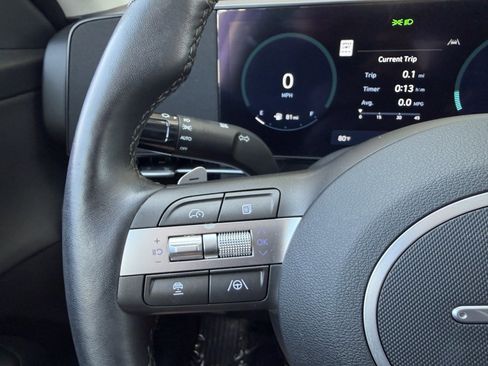 Used 2024 Hyundai Kona Limited FWD image 29