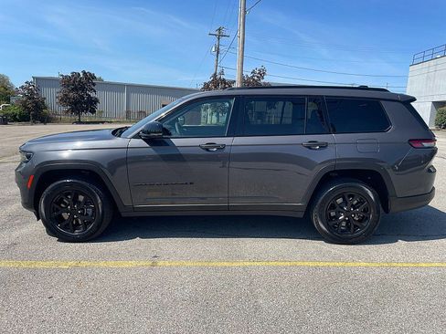 Used 2024 Jeep Grand Cherokee L Laredo image 10