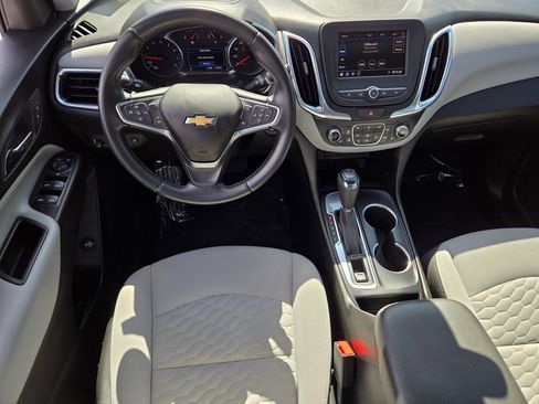 Used 2020 Chevrolet Equinox LT FWD image 12