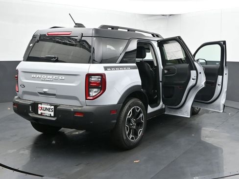 New 2026 Ford Bronco Sport Outer Banks w/ Outer Banks Tech Package+ image 57