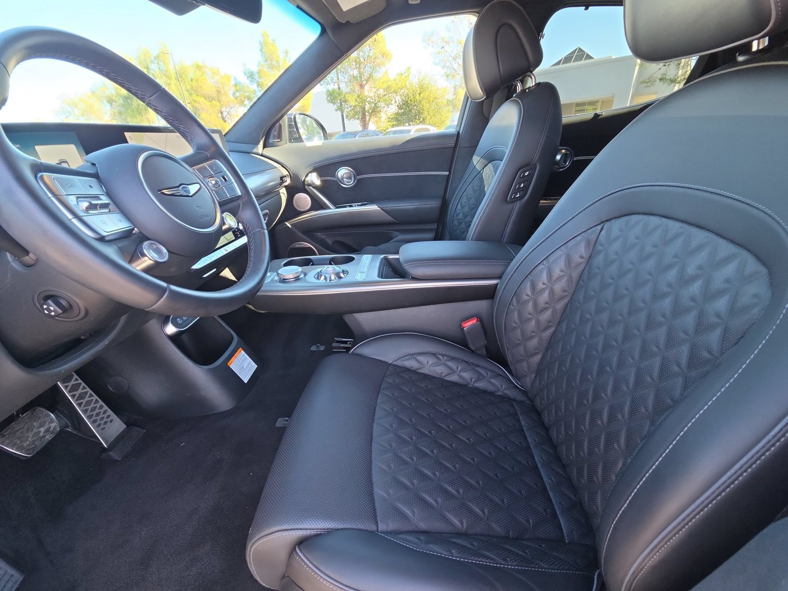 Certified 2025 Genesis GV60 Performance AWD/4WD image 15