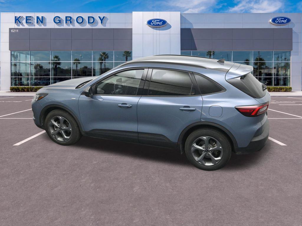 Used 2025 Ford Escape ST-Line w/ Equipment Group 301A FWD image 16
