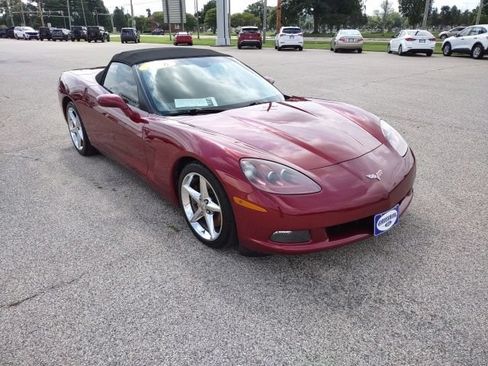 Used 2006 Chevrolet Corvette Convertible w/ Preferred Equipment Group RWD image 11