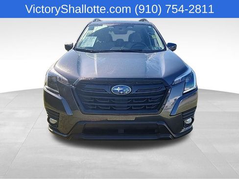 Used 2022 Subaru Forester Premium AWD/4WD image 13