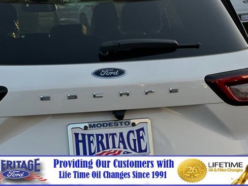 New 2024 Ford Escape SE w/ PHEV Premium Package image 23