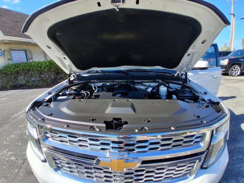 Used 2016 Chevrolet Suburban LT RWD image 22