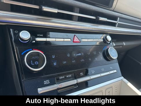 Used 2025 Hyundai Santa Fe Calligraphy AWD/4WD image 19