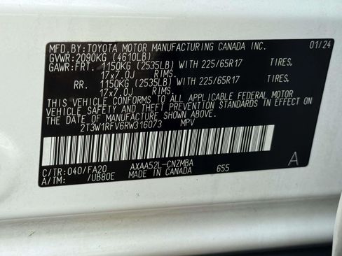 Used 2024 Toyota RAV4 XLE FWD image 27