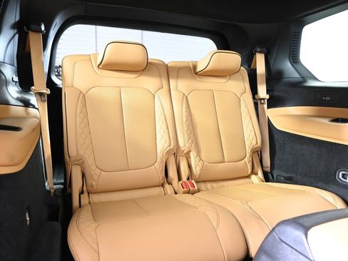 Used 2024 Jeep Grand Cherokee L Summit AWD/4WD image 19