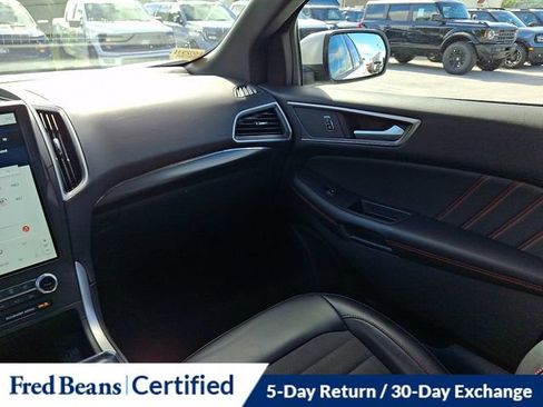 Certified 2024 Ford Edge ST-Line AWD/4WD image 17