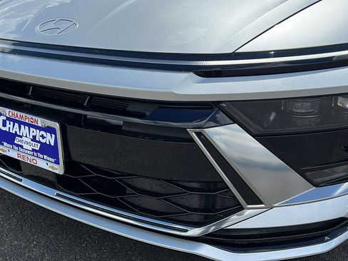 Used 2025 Hyundai Sonata SEL FWD image 9