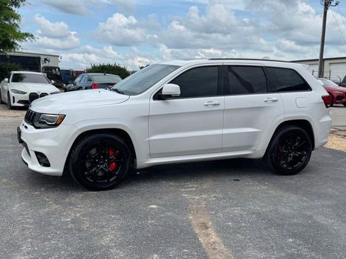 Used 2017 Jeep Grand Cherokee SRT AWD/4WD image 4