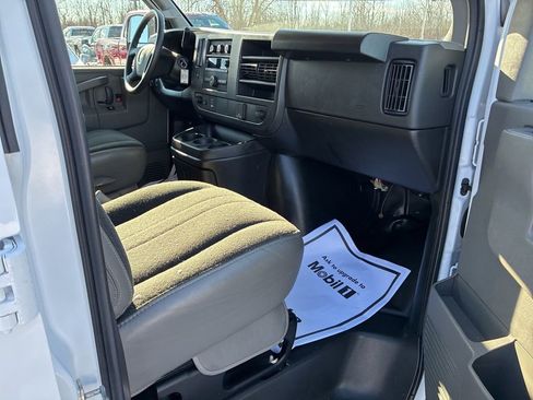 Used 2024 Chevrolet Express 2500 w/ Driver Convenience Package image 29