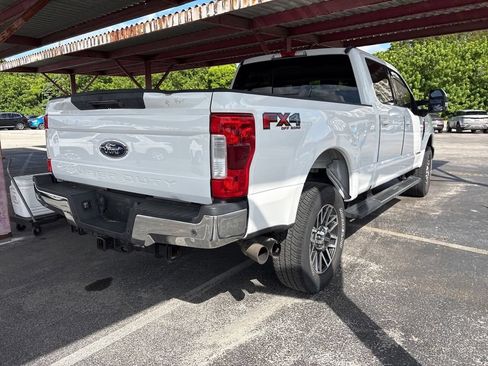 Used 2019 Ford F250 Lariat w/ Lariat Ultimate Package AWD/4WD image 4