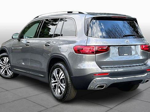 Used 2026 Mercedes-Benz GLB 250 4MATIC image 12