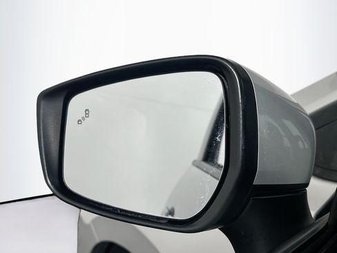 Used 2025 Nissan Versa SV FWD image 16