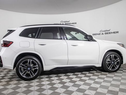 Used 2023 BMW X1 xDrive28i w/ M Sport Package AWD/4WD image 4
